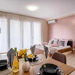 Myflat Wellness Appartamento Siófok