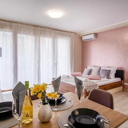 Myflat Wellness Apartament Siófok